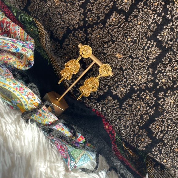 Golden Earrings - Picture 6 of 7